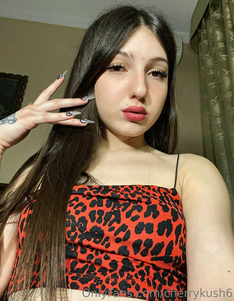 cherrykush6 onlyfans strip tease