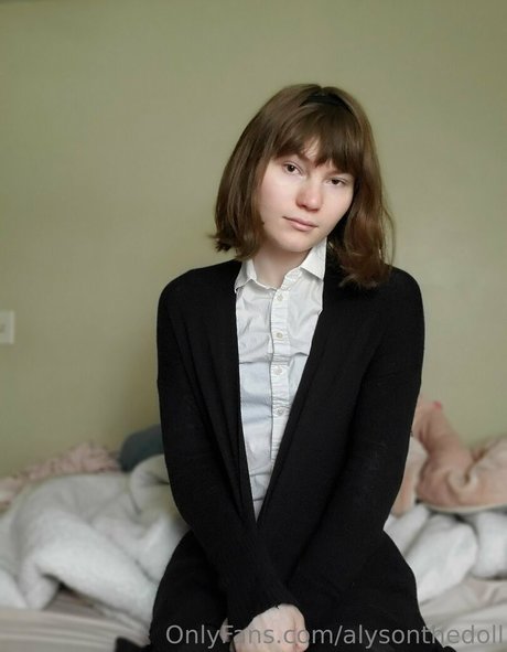 alysonthedoll naked only fans