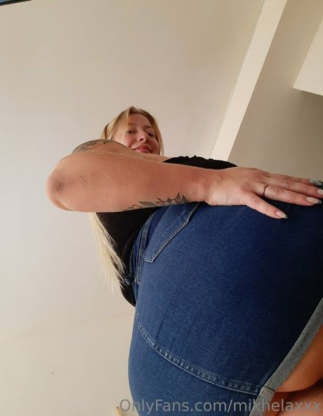 mikhelaxxx onlyfans leaks porn