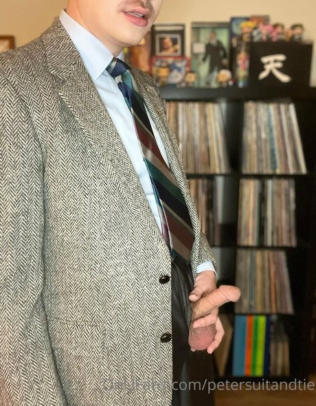 petersuitandtie onlyfans public photos
