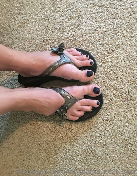 hot mama next door only fans photos