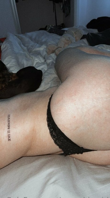 sunnybbygirl onlyfans desnuda