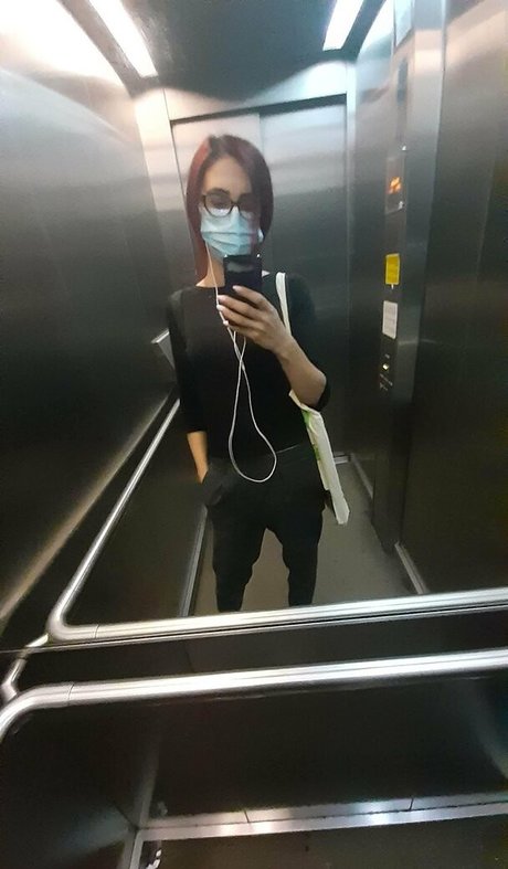 evabanefree Profile pic