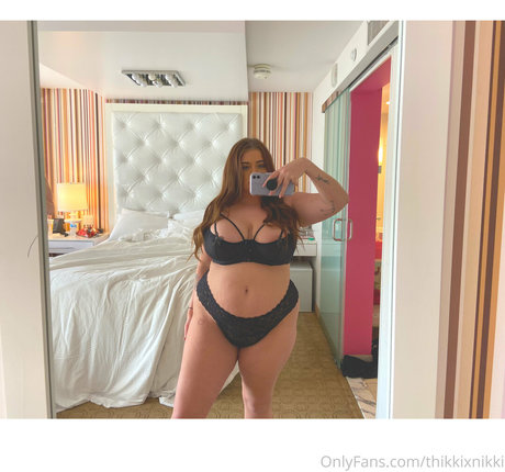 thikkixnikki only fans pics