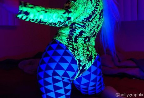 hollygraphix nude onlyfans leaks
