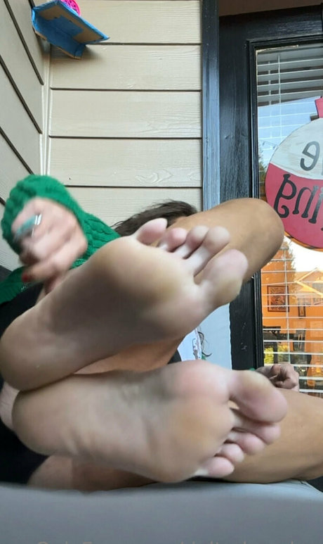 deltadawnlux on onlyfans