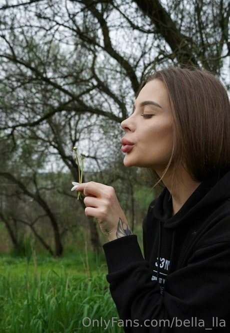 bella lla only fans nudes