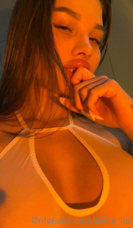 bella lla pics onlyfans