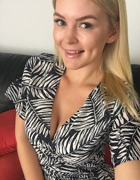 elleknox onlyfans leak porn