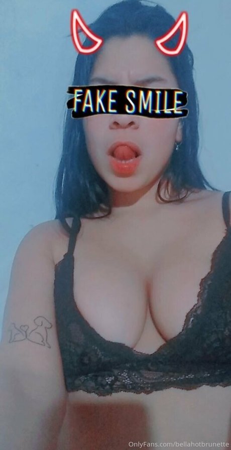 bellahotbrunette only fans photos