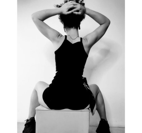 theladyfromshanghai onlyfans nude tits