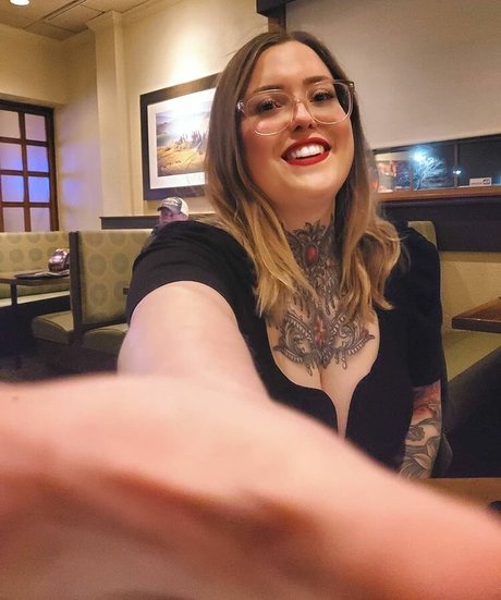 LoveLaurenn onlyfans photos