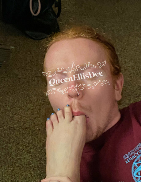 triple x ellisdee nudes only fans