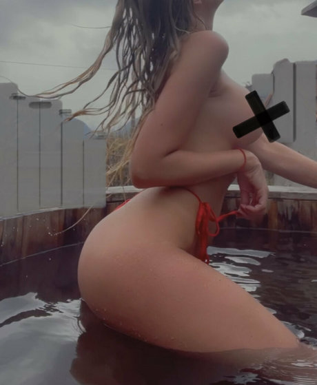 sashashhh onlyfans leaked tits