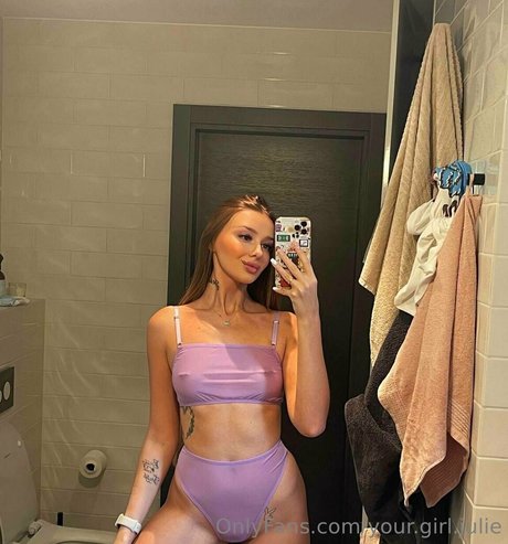 yourgirl julie onlyfans lesk
