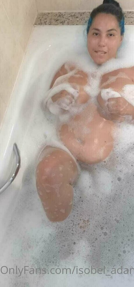 isobel adamscb onlyfans naked