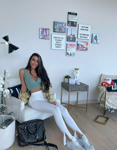 billiondollarbabie nude onlyfans leaked