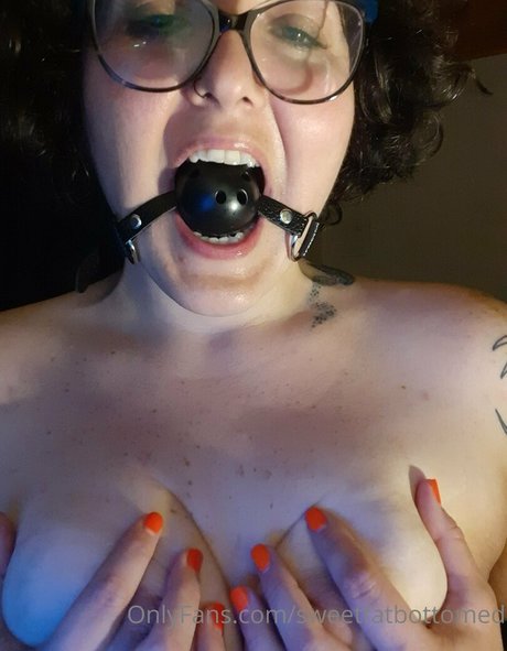 sweetfatbottomed nude only fans leaks