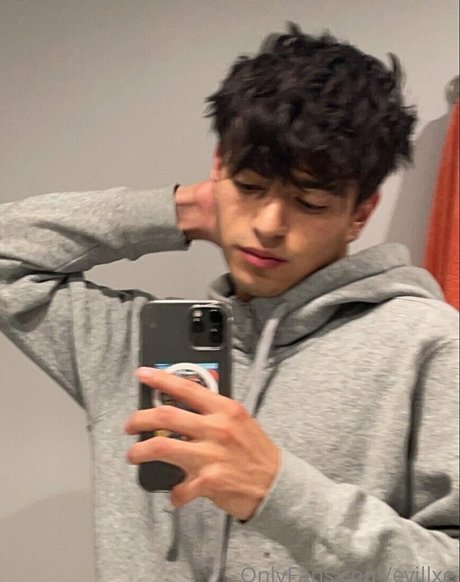 evillxe onlyfans sextape leak