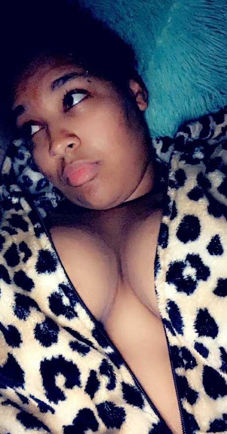 queen coco21 onlyfans leaked nudes