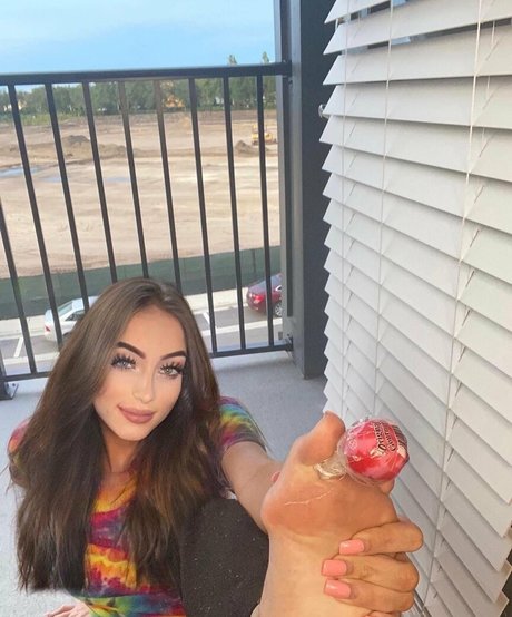 lilgirlbrookee onlyfans picture