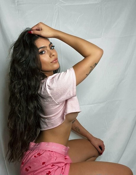 Serena Muniz onlyfans fotos