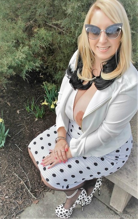 indyhw onlyfans sexy