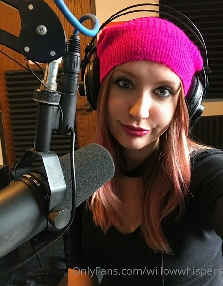 willowwhispers onlyfans tits