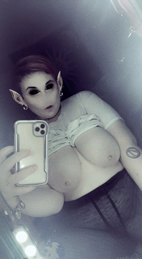 thebrattylilkitten tits onlyfans