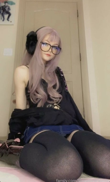 Strawberrymillk free onlyfans