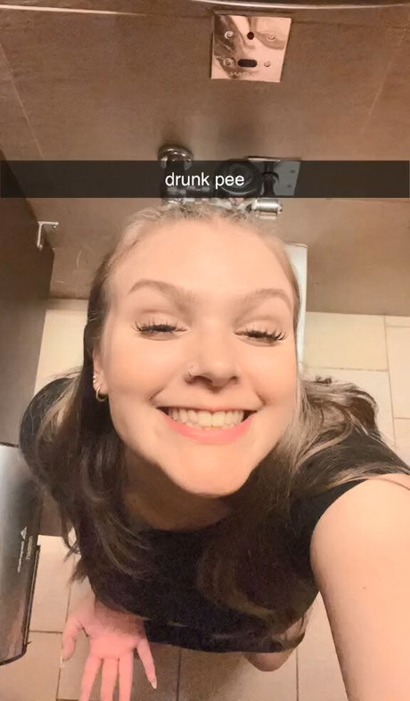 Emily V onlyfans leaked photos