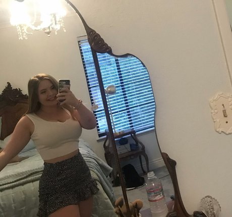 Haley E onlyfans lesk