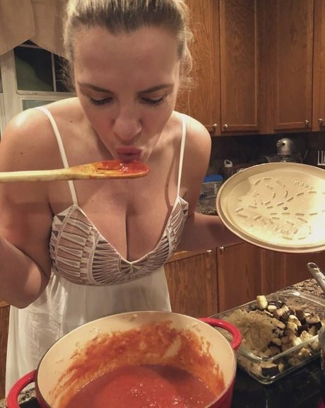 Tori Hendricz boobs onlyfans