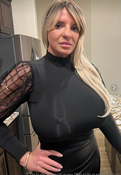 Tori Hendricz onlyfans nude pictures