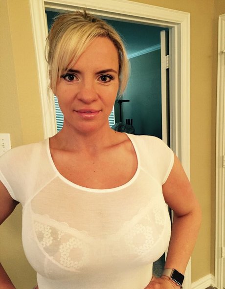 Tori Hendricz only fans leaks