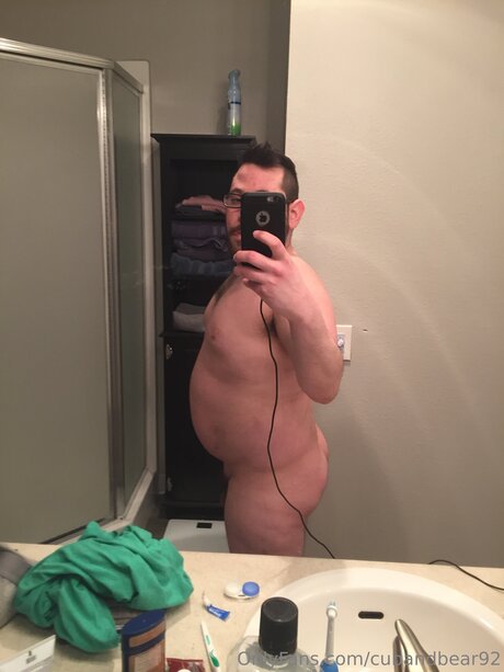 cubandbear92 onlyfans model