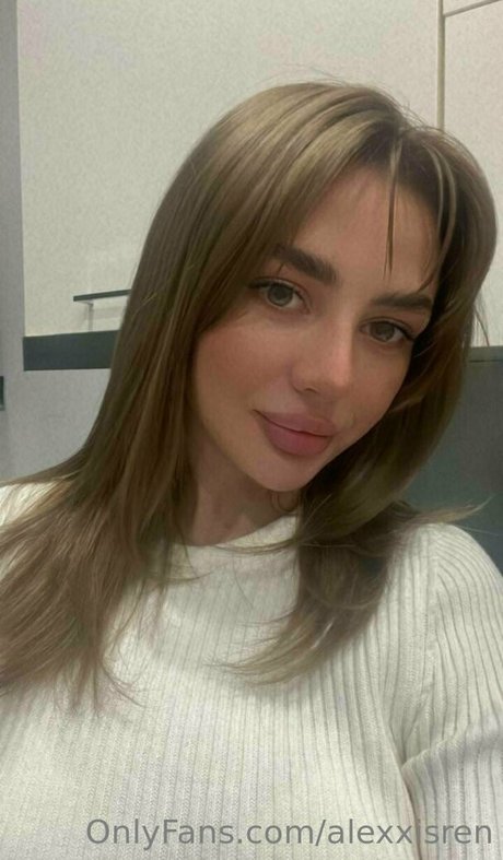alexxisren onlyfans sex leak