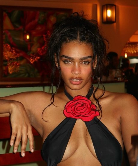 Aslayy Baugh leaked onlyfans sextape