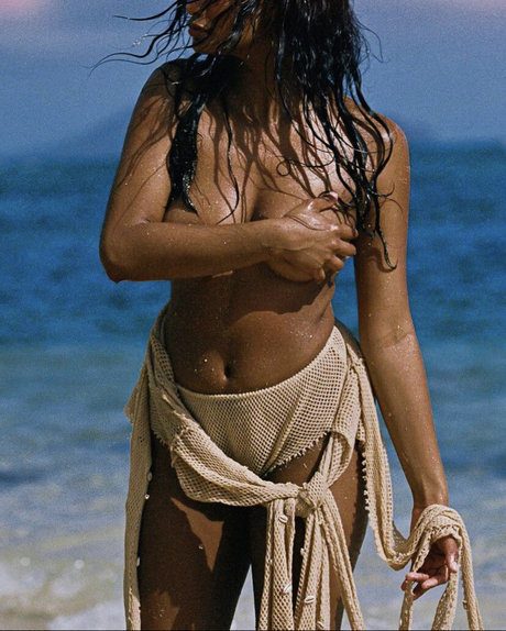 Aslayy Baugh onlyfans naked