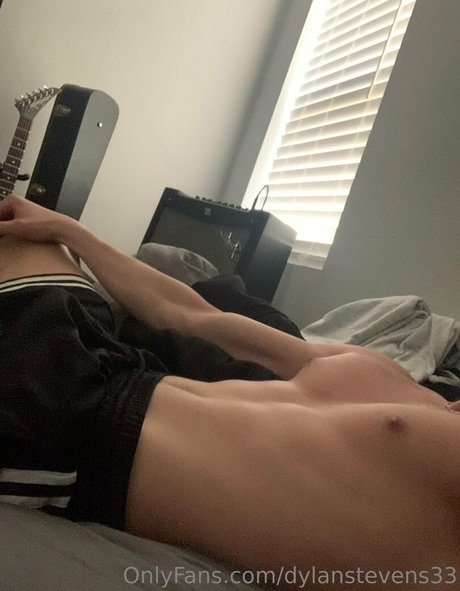 dylanstevens33 naked onlyfans leaked