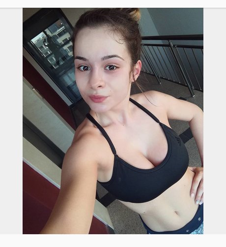 m1vanova naked onlyfans