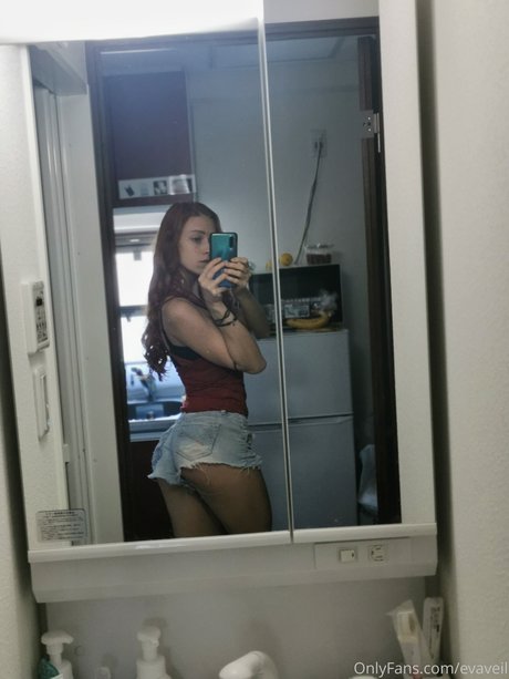 Evaveil onlyfans post