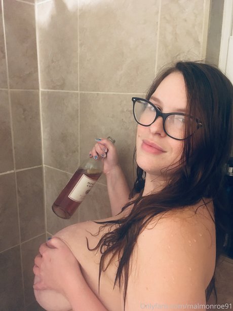 mal monroe onlyfans.