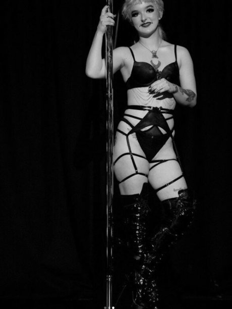 Gremlin Luna onlyfans page