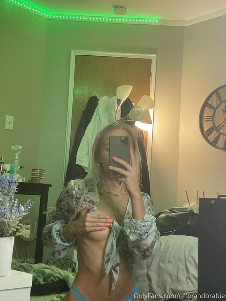 Offbrandbrabie onlyfans topless