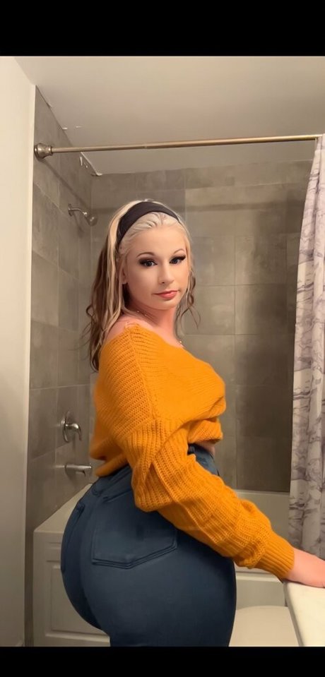 Barbie Lexxx onlyfans creator