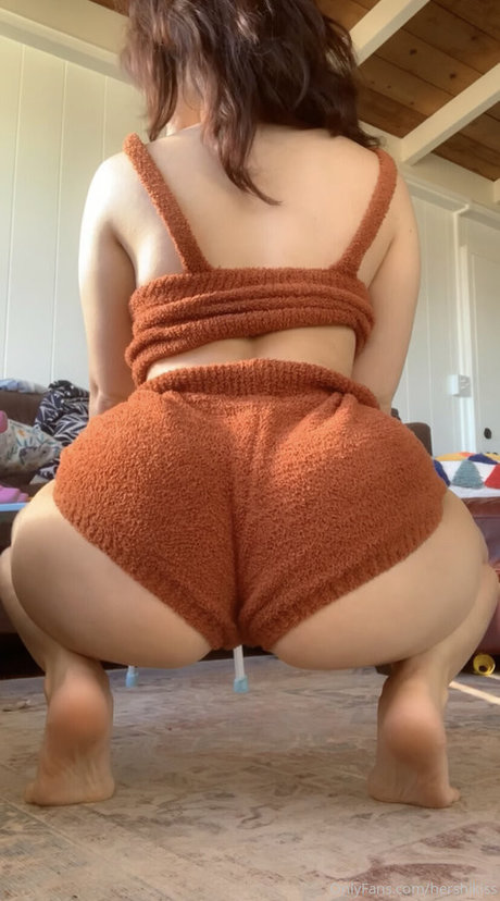 Hershikiss onlyfans porn leaks