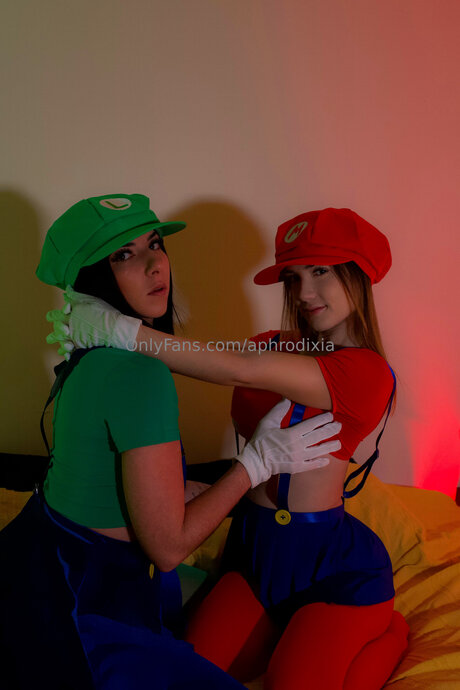 Aphrodixia porn onlyfans