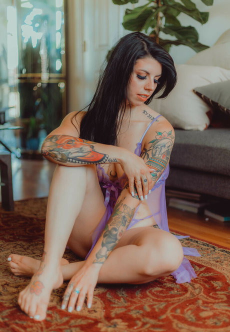 Thatsoraven95 leaked naked onlyfans