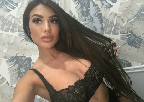 Crislau onlyfans creator